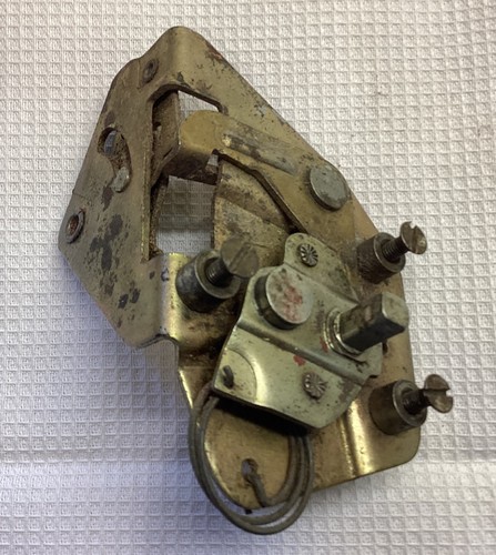 Used door latch assembly - rh,